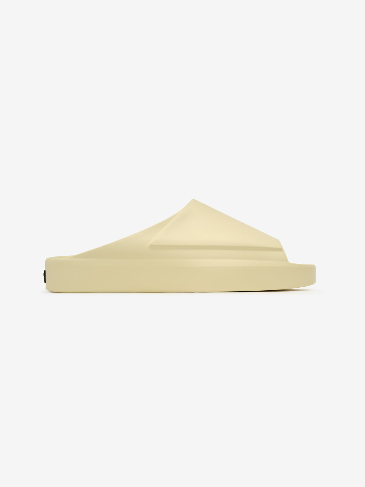EVA_ESSENTIALS_LOSFELIZFOOTWEAR_ALMOND_1